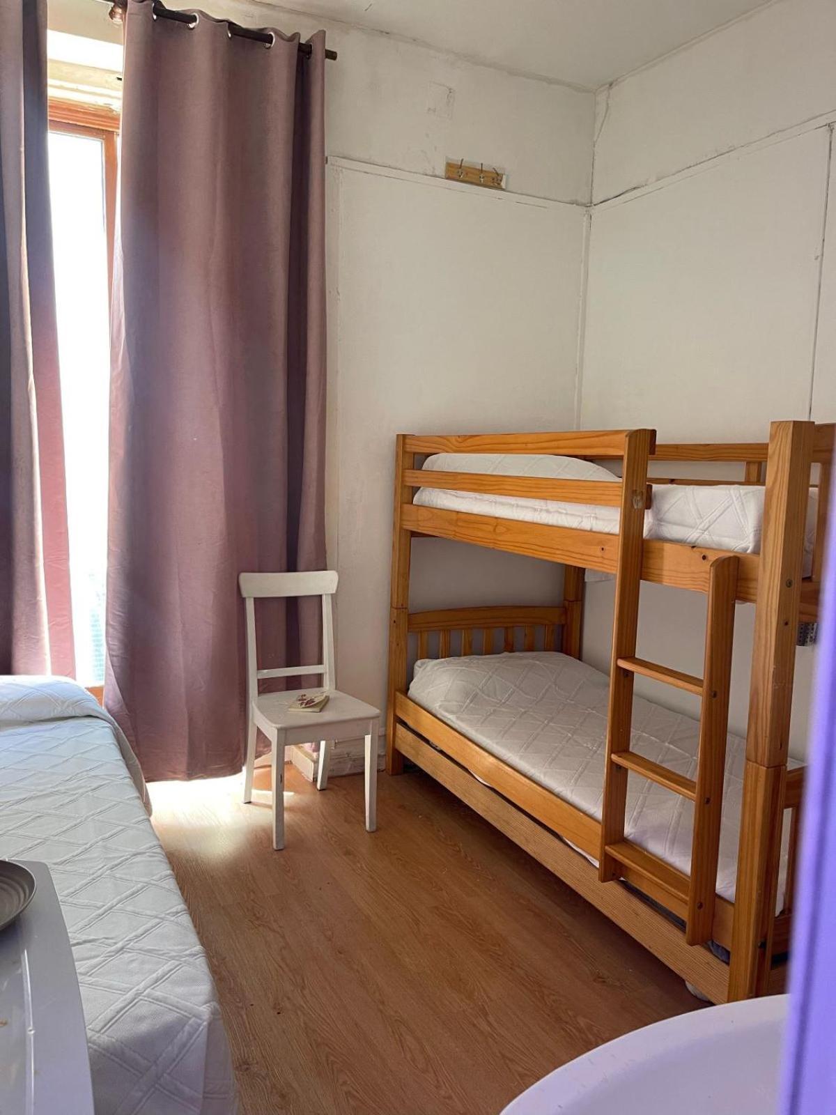 Hostal Daniel Madrid Eksteriør billede