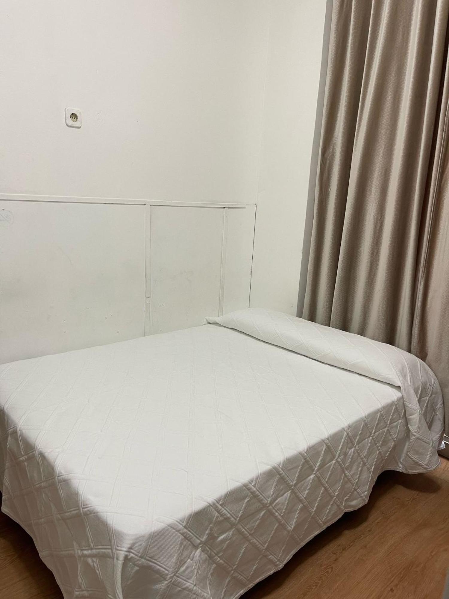 Hostal Daniel Madrid Eksteriør billede